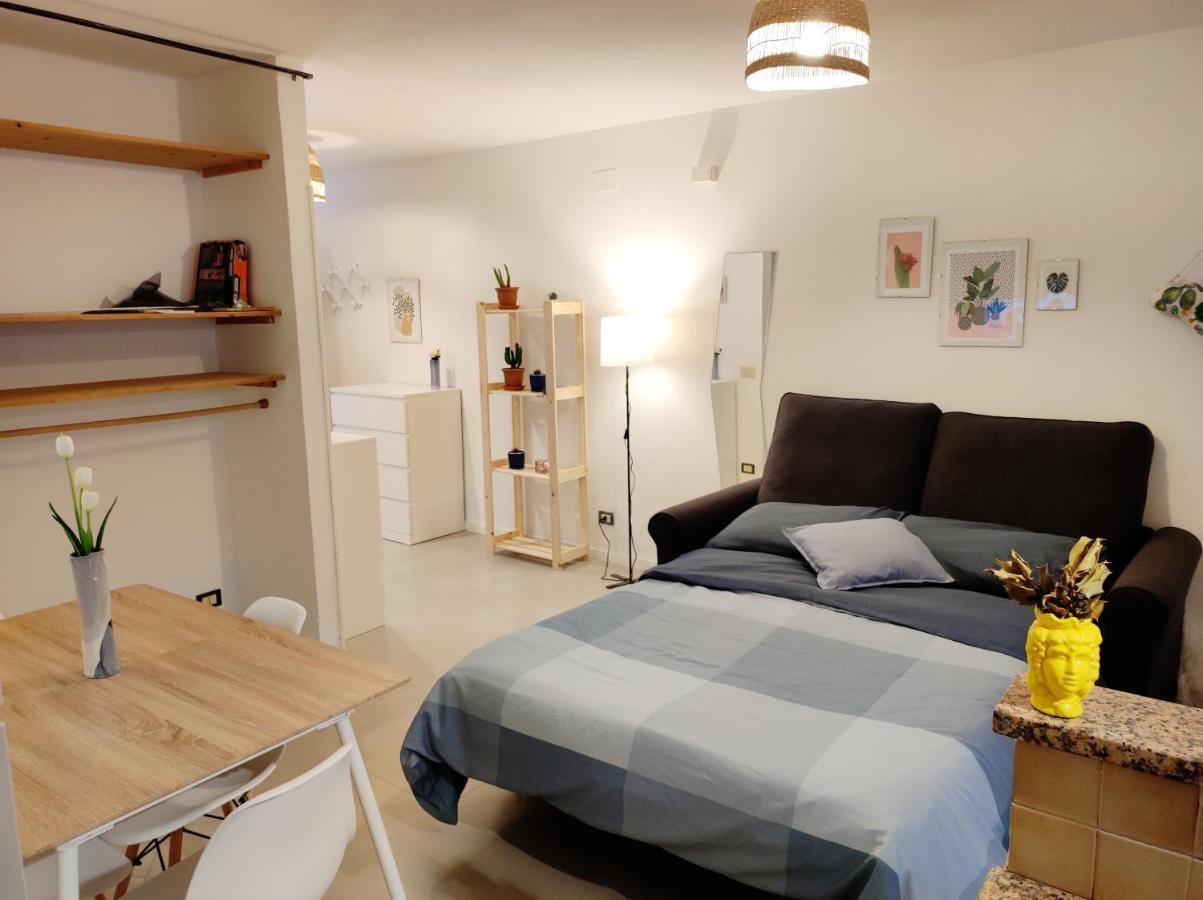 Loft Con Cortiletto - 100 Meters From The Beach Cefalu Exterior photo